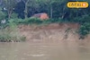 বর্ষায় দুর্ভোগ নিত্যসঙ্গী! দামোদরে ভাঙন, ভিডিওতে দেখুন সাংঘাতিক দৃশ্য