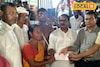 বন্যার জলে তলিয়ে মৃত্যু! পরিবারের পাশে সরকার, রাজ্যের তরফে তুলে দেওয়া হল ৫ লক্ষের চেক