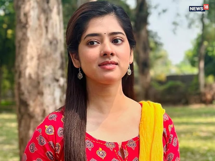 অভিনেত্রী নিজেই সোশ্যাল মিডিয়ায় জানান কী হয়েছে তাঁর? দিতিপ্রিয়া লেখেন, 