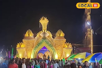 থিমের ছড়াছড়ি, ভিনজেলা থেকেও ছুটে আসছে মানুষ! ঘরে বসেই দেখুন ঘাটালের কিছু নজরকাড়া মণ্ডপ