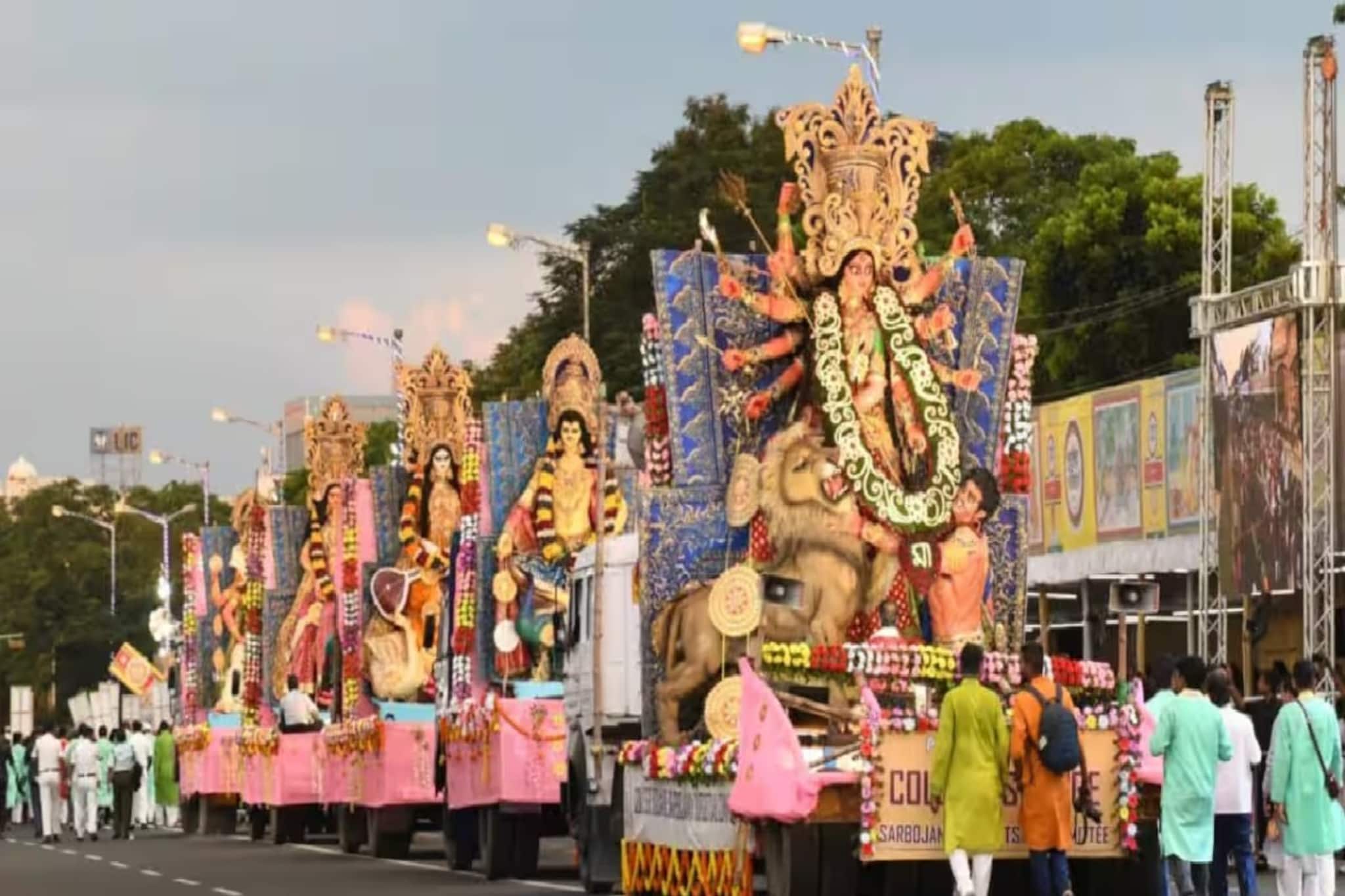 কার্নিভালের জন্য বিশেষ মেট্রো, যেখানেই থাকুন যেতে আসতে-যেতে কোনও সমস্যা