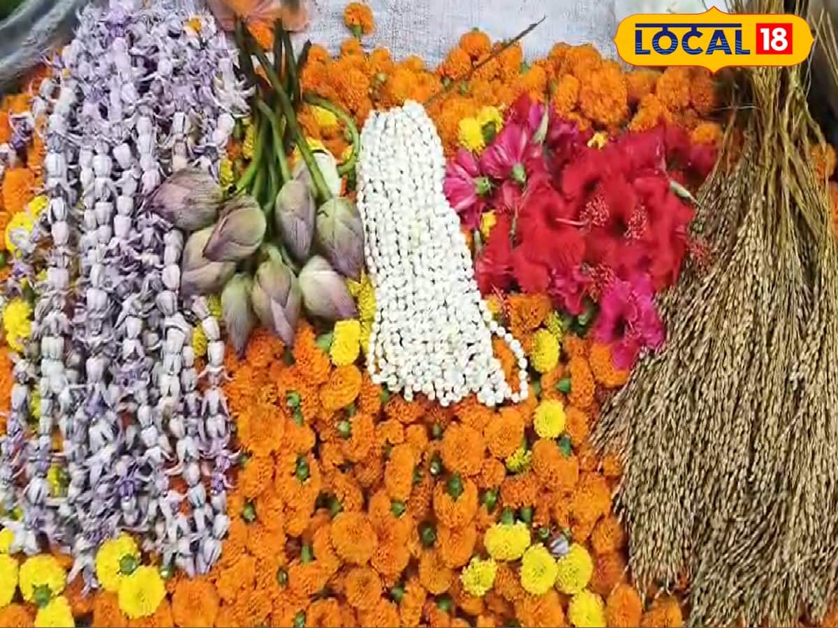 লক্ষ্মীপুজো উপলক্ষে বেড়েছে ফুলের দাম