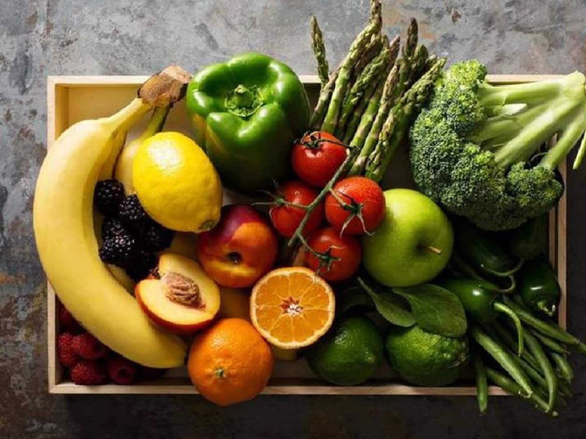 Knowledge Story: শরীর চাঙ্গা করতে ফলেই ভরসা, নাকি খাচ্ছেন শুধুই সবজি, কে কাকে টক্কর দেয়, জানেন না ৯০% মানুষ