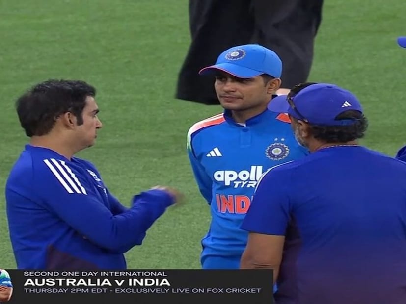 এই ম্যাচটি ছিল গিলের ভারতীয় দলের হয়ে একদিনের আন্তর্জাতিক ক্রিকেটে অধিনায়ক হিসেবে প্রথম ম্যাচ, এই ফরম্যাটে দলের অধিনায়ক নিযুক্ত হওয়ার পর। প্রধান নির্বাচক অজিত আগরকর দল ঘোষণা করার সময় বলেছিলেন যে রোহিতকে শীর্ষ পদ থেকে সরিয়ে দেওয়া হয়েছে, যা ২০২৫ চ্যাম্পিয়ন্স ট্রফি জয়ের পর দলের প্রথম অ্যাসাইনমেন্ট। Photo Courtesy- X Account 