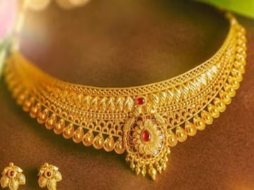 সোনা ও রুপোর দাম কি এখন কমতে থাকবে? দেখে নিন কী বলছেন বিশেষজ্ঞ সোনা ও রুপোর দাম কি এখন কমতে থাকবে? দেখে নিন কী বলছেন বিশেষজ্ঞ