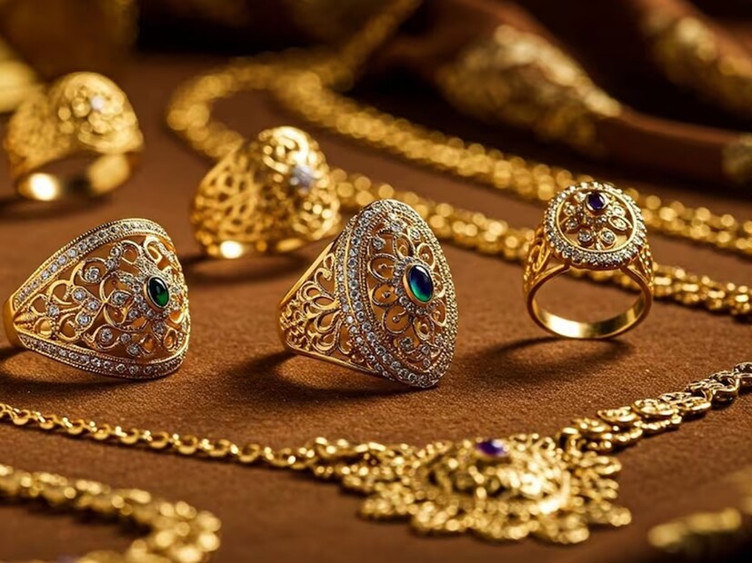 এই কোম্পানিগুলোর অনেকের স্টক বর্তমানে ক্রমশ বাড়ছে। ভারত ফোর্জের স্টক ৫% বৃদ্ধি পাচ্ছে, অন্য দিকে, মাদারসন সুমি, সোনা কমস্টার এবং সুন্দরাম ফাস্টেনার্সের মতো কোম্পানিগুলির স্টকও বৃদ্ধি পেতে পারে। রত্ন ও গয়না খাতও মার্কিন যুক্তরাষ্ট্রে উল্লেখযোগ্য রফতানির জন্য দায়ী, বাণিজ্য চুক্তি সম্পন্ন হলে এই খাতের স্টকগুলি লাভবান হবে। এই চুক্তি মার্কিন যুক্তরাষ্ট্রে রত্ন ও গয়না রফতানিকারক কোম্পানিগুলির ব্যবসাকে চাঙ্গা করবে এবং তাদের স্টকও বৃদ্ধি পাওয়ার সম্ভাবনা রয়েছে। 