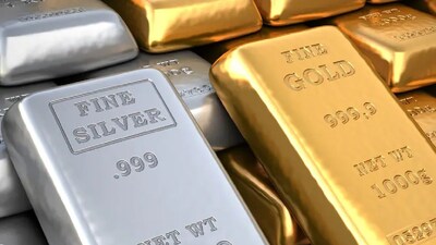 বাবা ভাঙ্গার ভবিষ্যদ্বাণী: সাম্প্রতিক মাসগুলিতে ভারতে সোনার দাম রেকর্ড স্তরে পৌঁছেছে। প্রতি ১০ গ্রামে সোনার দাম ১.২৩ লক্ষ টাকা ছাড়িয়েছে। সোনার দামের এই নতুন মাইলফলক বিনিয়োগকারী এবং গ্রাহক উভয়ের জন্যই যথেষ্ট উদ্বেগজনক। ২০২৬ সালে এই দাম কত হবে এই নিয়ে  বুলগেরিয়ান ভবিষ্যতদ্রষ্টা বাবা ভাঙ্গার সোনা নিয়ে ভবিষ্যদ্বাণী সামনে আসছে। যেখানে সোনার দাম আরও বৃদ্ধির সম্ভাবনা প্রকাশ করা হচ্ছে।