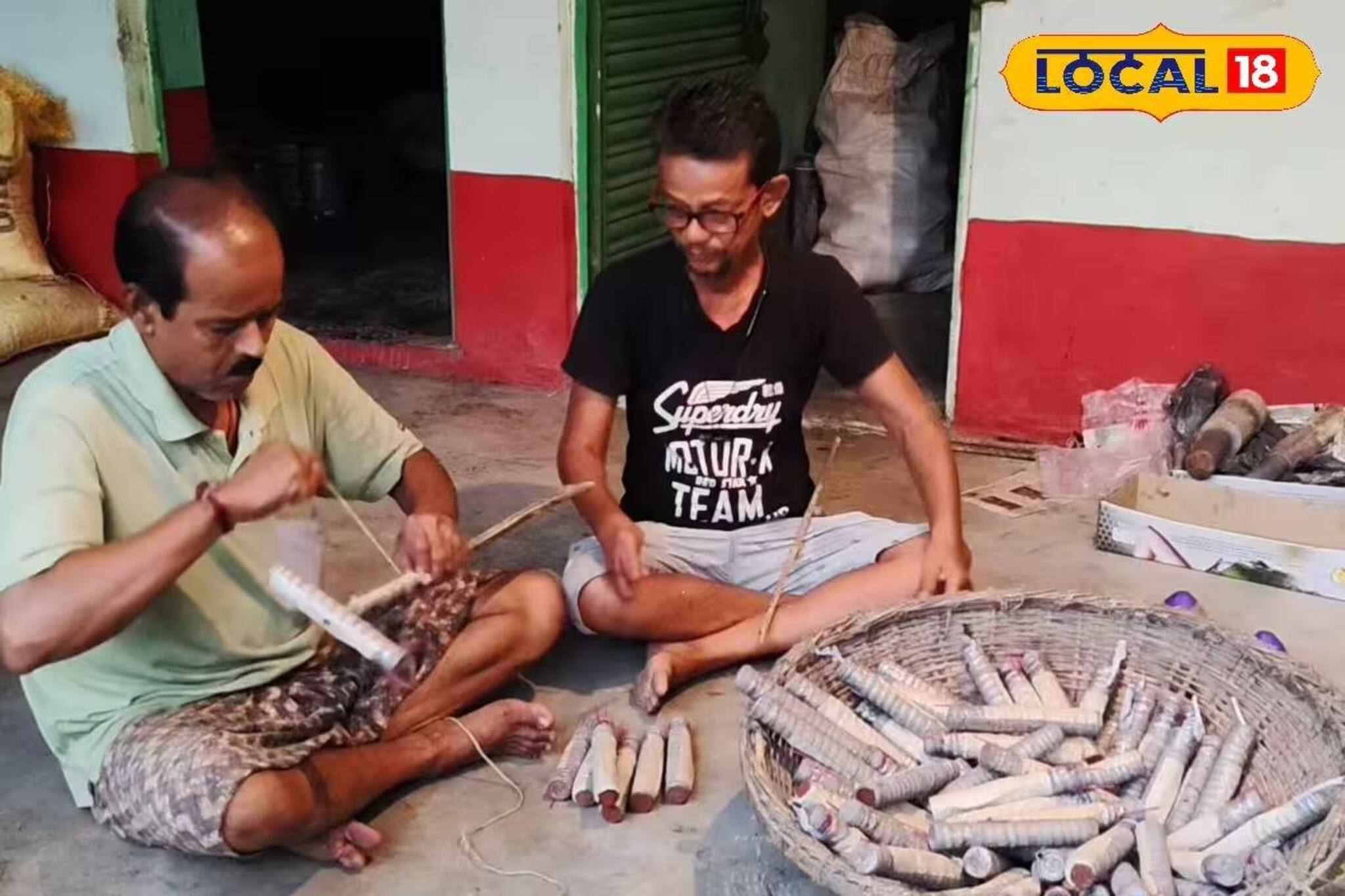 আলোর উৎসবে ফুলঝুড়ি, চড়কির ডিম্যান্ড! তবু বাজি কারিগরদের গলায় কেন আক্ষেপের সুর?