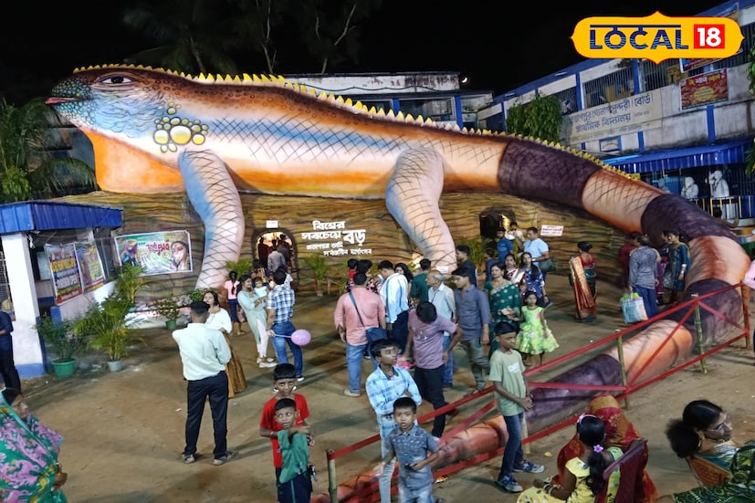 ঘাটালের মণ্ডপে মানুষের ঢল, থিমে মুগ্ধ দর্শক। ঘাটাল মহকুমার পুজো মণ্ডপগুলিতে এই বছর দর্শনার্থীদের ভিড় প্রায় রেকর্ড ছুঁয়েছে। শহর থেকে গ্রাম- সব জায়গাতেই মানুষের ঢল নামছে। অভিনব থিম, আলোকসজ্জা ও শিল্পকর্ম দেখতে রাত গভীর হওয়ার পরও ভিড় কমছে না। দর্শনার্থীরা জানিয়েছেন, ঘাটালের পুজো শুধু স্থানীয় মানুষ নয়, আশেপাশের জেলা থেকেও অসংখ্য মানুষকে টানছে। দাসপুর-ঘাটাল সড়ক সহ একাধিক রাজ্য সড়কে যানজটের পরিস্থিতি তৈরি হয়েছে।