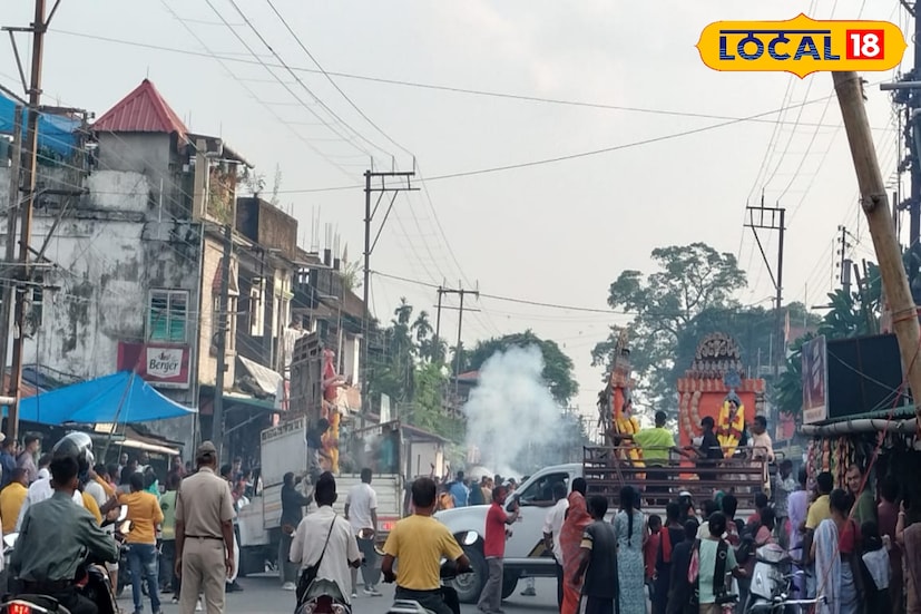 পর্যটকদের কথায় বেড়াতে এসে প্রতিমা নিরঞ্জন দেখতে পাওয়া এক অন&#x200d;্য অভিঞ্জতা। চারদিকে এত খুশি,এত রঙ দেখে ভাল লাগে তাঁদের।পাশাপাশি মেলার মিষ্টিগুলি অনবদ&#x200d;্য স্বাদের হয়।