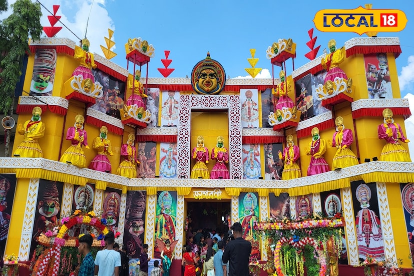 অন্যদিকে দাঁতন দুই ব্লকের খাকুড়দার ধনেশ্বরপুর এলাকার কথাকলি আদলে সাজিয়ে তোলা হয়েছে মণ্ডপ। মুখ্যমন্ত্রীর হাত ধরে উদ্বোধন হওয়া এই মণ্ডপ পুজোর সব কটা দিন ব্যাপক ভিড় টেনেছে। (ছবি ও তথ্য: রঞ্জন চন্দ)
