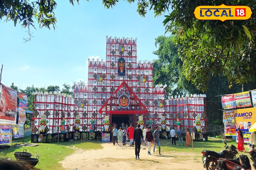 জঙ্গলমহল পশ্চিম মেদিনীপুরের বিভিন্ন জায়গায় বিভিন্ন থিমে ফুটিয়ে তোলা হয়েছে মণ্ডপ। বিভিন্ন পরিবেশ বান্ধব উপকরণ, বাঁশ, রঙিন কাপড়ে সাজিয়ে তোলা হয়েছে কেশিয়াড়ি ড্যাফোডিল সোসাইটির পুজো মণ্ডপ।
