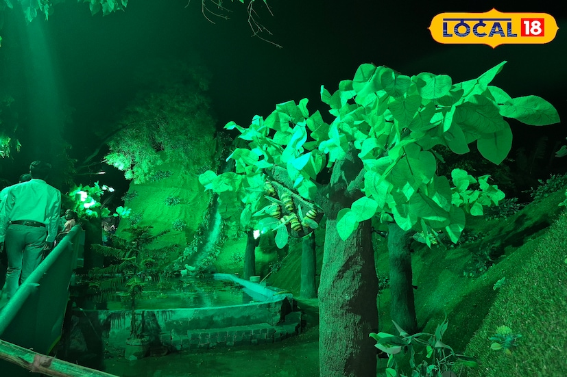 ঝাড়গ্রামের অরণ্য সংঘ ক্লাবের দুর্গাপূজা এই বছর ২৭ তম বর্ষে পদার্পণ করল। পুজোর থিম আত্মনির্ভর সঙ্ঘবদ্ধ জীবন। যা দর্শনার্থীদের কাছে খুবই আকর্ষণীয় হয়ে উঠেছে। 