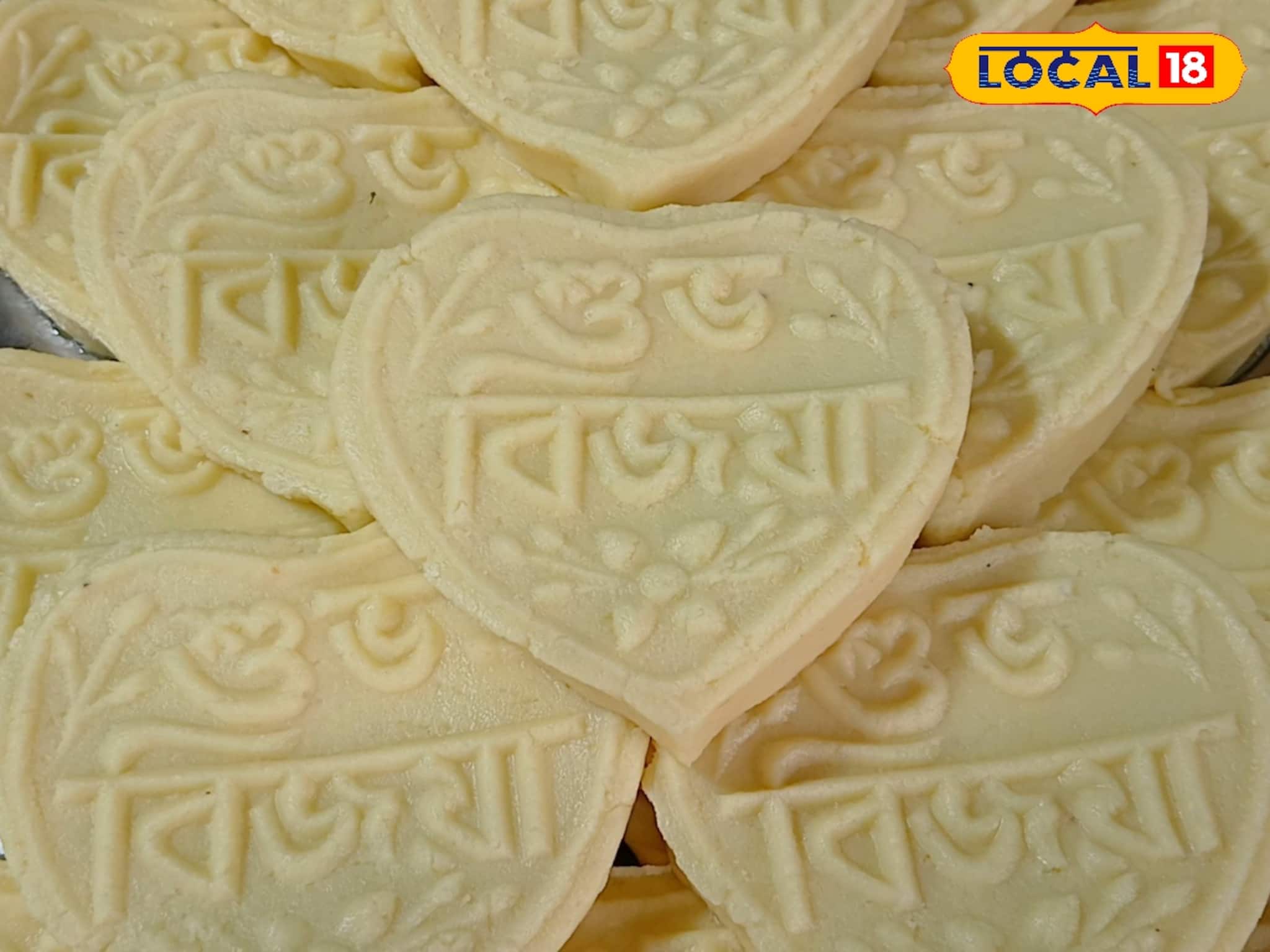 ​'শুভ বিজয়া' সন্দেশ স্পেশালে মন মজেছে জনতার! বর্ধমানের মিষ্টির দোকানে ভিড়