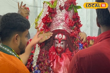 বাড়িতে পুজোর সময়ে এই বিষয়গুলির খেয়াল রাখুন, লক্ষ্মীর আশীর্বাদে অর্থ-সম্পত্তি উপচে পড়বে বাড়িতে পুজোর সময়ে এই বিষয়গুলির খেয়াল রাখুন, লক্ষ্মীর আশীর্বাদে অর্থ-সম্পত্তি উপচে পড়বে