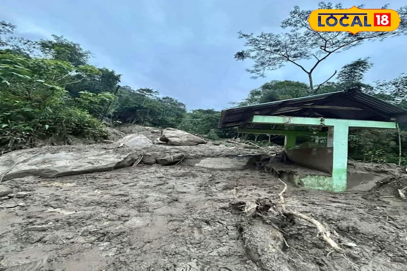 *দার্জিলিং, ঋত্বিক ভট্টাচার্য: টানা বৃষ্টির জেরে দার্জিলিং ও কালিম্পং পাহাড়জুড়ে ভূমিধস ও রাস্তা ধ্বসের পর ব্যাপক ক্ষয়ক্ষতির মধ্যে উদ্ধার ও পরিষ্কার-পরিচ্ছন্নতার কাজে নেমেছে গোর্খাল্যান্ড টেরিটোরিয়াল অ্যাডমিনিস্ট্রেশন (GTA)-এর ইঞ্জিনিয়ারিং বিভাগ। দার্জিলিং ইঞ্জিনিয়ারিং ডিভিশনের তত্ত্বাবধানে একাধিক ব্লকে চলছে রাস্তা পরিষ্কারের জোরকদমে কাজ।