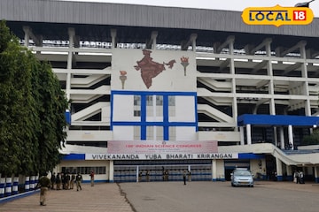 বছর শেষে যুবভারতীতে চাঁদেরহাট, ফুটবলের দেবতা মেসি সহ থাকছে বড় চমক! বছর শেষে যুবভারতীতে চাঁদেরহাট, ফুটবলের দেবতা মেসি সহ থাকছে বড় চমক!