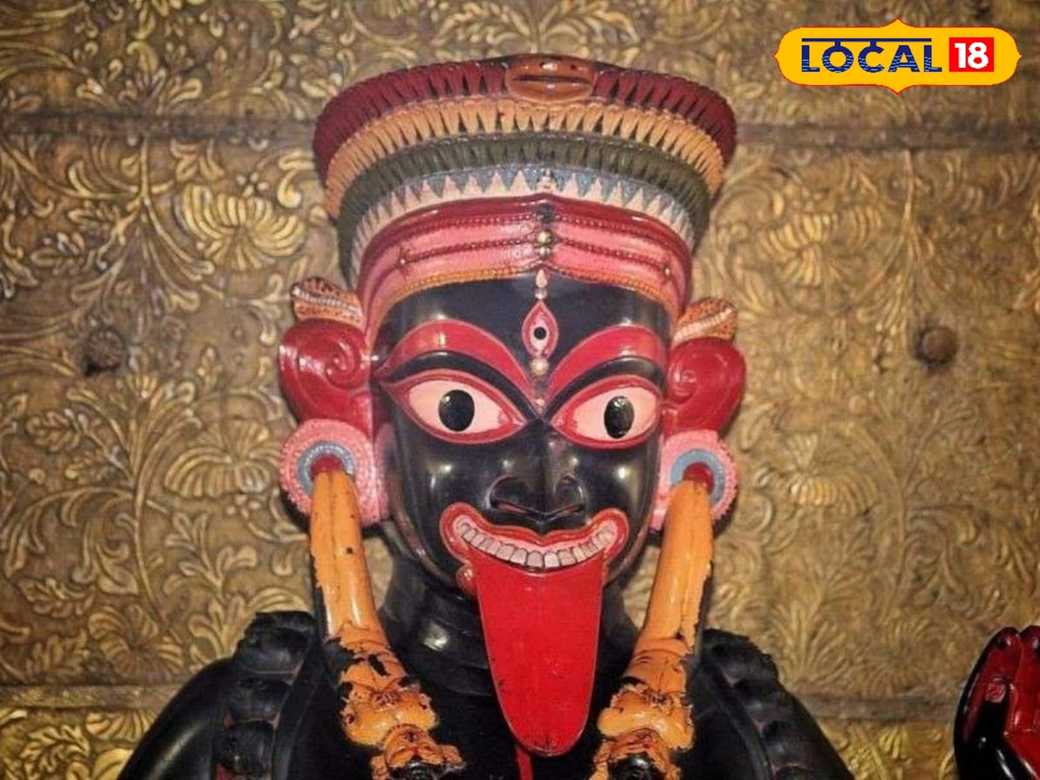 Kalipujo 2025: কোনও বিশেষ পুজো হয় না, কালীপুজোর সন্ধ্যায় দেবীকে শয়ন দিয়ে মন্দির চত্বর রাখা হয় ফাঁকা! কোন কালীমন্দিরের এই নিয়ম জানেন?