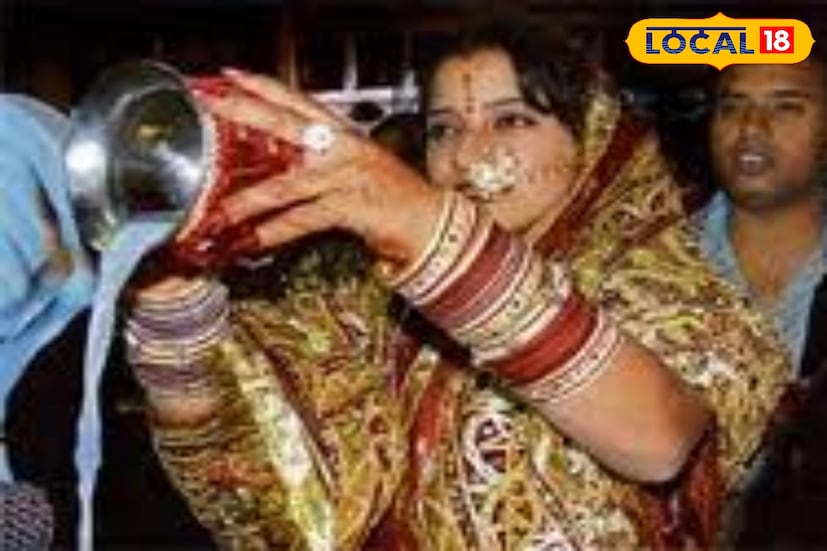 এই বিশেষ দিনে নিজেদের সেরা রূপে সাজিয়ে তোলার একটি রেওয়াজ রয়েছে। সময়ের সঙ্গে সঙ্গে এই সাজের ধরনও পাল্টেছে। ঐতিহ্যবাহী সাজের পাশাপাশি আধুনিক মেকআপ লুকগুলোও এখন বেশ জনপ্রিয়, যা মহিলাদের এই বিশেষ দিনে আরও নজরকাড়া করে তোলে।