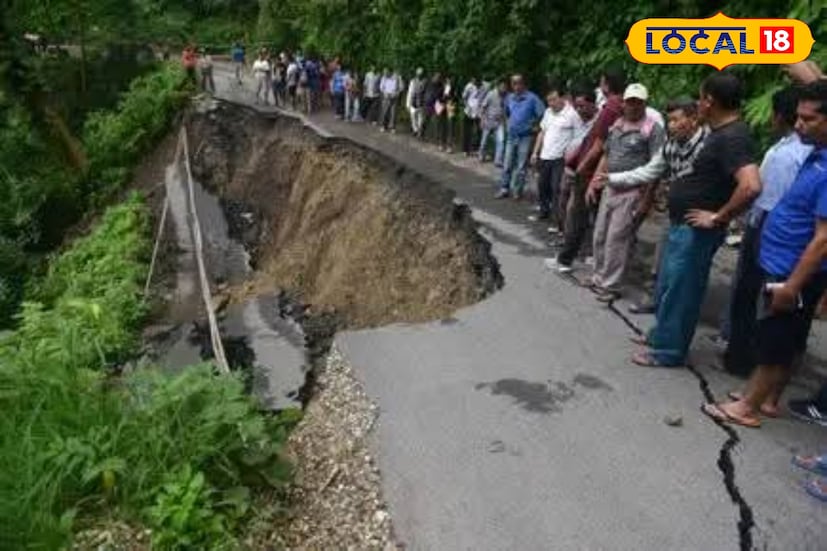 *স্থানীয় ড্রাইভার এবং অন-গ্রাউন্ড ট্রাভেল পার্টনারদের যাচাই অনুযায়ী, NH10, লামাহাটার মাধ্যমে গ্যাংটক–দার্জিলিং রুট এবং কার্শিয়াং হয়ে দার্জিলিং–শিলিগুড়ি রুট সম্পূর্ণ সচল। যাত্রীরা এই রুট ব্যবহার করে নিরাপদে এবং সময়মতো তাদের গন্তব্যে পৌঁছতে পারবেন।