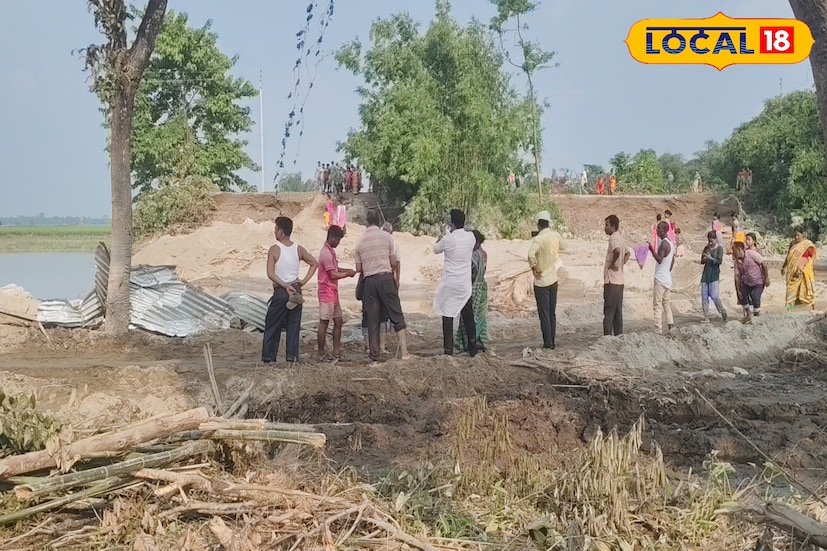 দুর্গতদের পাশে দাঁড়িয়েছে স্থানীয় পুলিশ ও প্রশাসন। কেউ ত্রিপল বিলি করছেন, কেউ আবার নিজের হাতে ঘর তৈরিতে সহায়তা করছেন। মাঠে-ময়দানে একসঙ্গে কাজ করছেন অফিসার থেকে সাধারণ মানুষ। এ যেন হয়ে উঠেছে মানবিকতার এক উজ্জ্বল উদাহরণ।