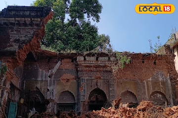 ভয়ঙ্কর শব্দ! ভেঙে পড়ল বর্ধমান হোমিওপ্যাথিক মেডিক্যাল কলেজের ২০০ বছরের প্রাচীন ভবন ভয়ঙ্কর শব্দ! ভেঙে পড়ল বর্ধমান হোমিওপ্যাথিক মেডিক্যাল কলেজের ২০০ বছরের প্রাচীন ভবন