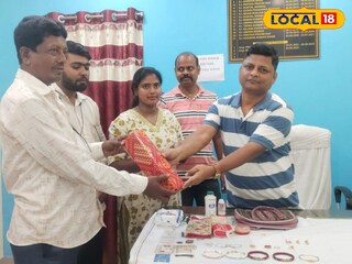 করিমপুর থানার পুলিশ প্রশাসনের সহযোগিতায় হারানো ব্যাগ ফিরে পেলেন দম্পতি