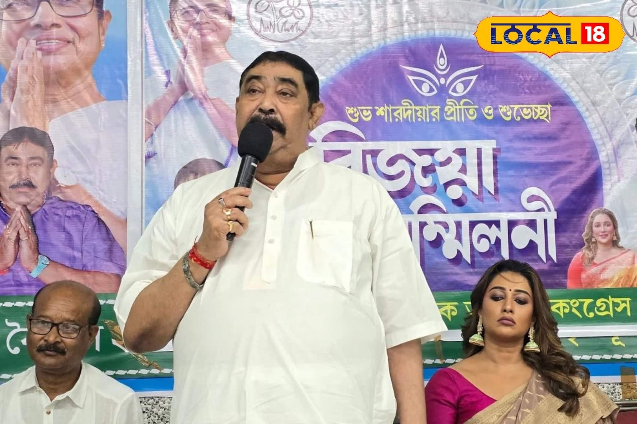 ‘হুজুগে কান দেবেন না, এদিক-ওদিক হলেই অন্ধকার গপ করে গিলে নেবে,’ কী নিদান হাঁকলেন অনুব্রত