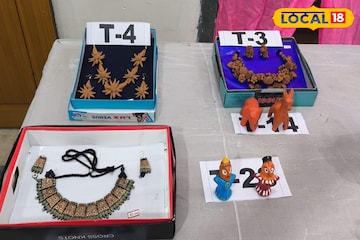 সোনা-রুপোর গয়না ছাড়ুন...! দীপাবলিতে সেজে উঠুন টেরাকোটার গয়নায়,পুজোর 'মধ্যমণি' হবেন আপনি সোনা-রুপোর গয়না ছাড়ুন...! দীপাবলিতে সেজে উঠুন টেরাকোটার গয়নায়,পুজোর 'মধ্যমণি' হবেন আপনি