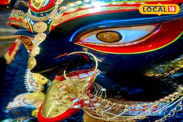 হাতে ৫ দিন, আসছেন বড়মা...! নৈহাটিতে চলছে সুবিশাল মূর্তি তৈরির কাজ, জানুন পুজোর খুঁটিনাটি হাতে ৫ দিন, আসছেন বড়মা...! নৈহাটিতে চলছে সুবিশাল মূর্তি তৈরির কাজ, জানুন পুজোর খুঁটিনাটি