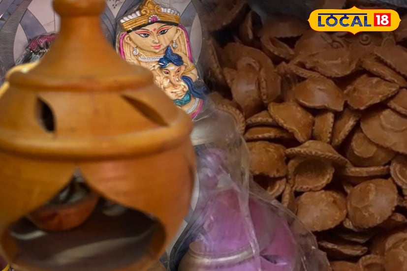 গত কয়েক বছরে কালীপুজোর বেশ কিছুদিন আগে থেকে মাটির প্রদীপের চাহিদা বৃদ্ধি পাচ্ছে। এবার বাহারি মাটির প্রদীপের দিকে আগ্রহ ক্রেতাদের। কালীপুজো উপলক্ষে বেশ কিছুদিন আগে থেকে পাইকারি বাজারে মাটির প্রদীপের ডিম্যান্ড দারুণভাবে বৃদ্ধি পেয়েছে। এবার আলোর উৎসবে বাজার দখল করছে টু ইন ওয়ান প্রদীপ, ঝুলন্ত পঞ্চপ্রদীপ, আকাশদীপ, স্ট্যান্ড প্রদীপ, হ্যারিকেন, পদ্মকাটিং পঞ্চপ্রদীপ ইত্যাদি। এগুলির দাম ৪০-৭০ টাকার মধ্যে। এছাড়াও গুঁড়ো বা ছোট ও সিঙ্গেল প্রদীপ, ১ টাকা থেকে ২০ টাকা পর্যন্ত বিভিন্ন প্রদীপেরও দারুণ চাহিদা। এই প্রসঙ্গে পাইকারি ব্যবসায়ী পাল কো'র কর্ণধার সুমন পাল জানান, মাটির প্রদীপের চাহিদা এবার দারুণ। মাঝেমধ্যেই পাইকারি বাজারে চাহিদা থেকে জোগান কম হয়ে যাচ্ছে। পুজো যত এগিয়ে আসছে ততই খুচরো বাজারে চাহিদা বাড়ছে। (ছবি ও তথ্যঃ রাকেশ মাইতি) 