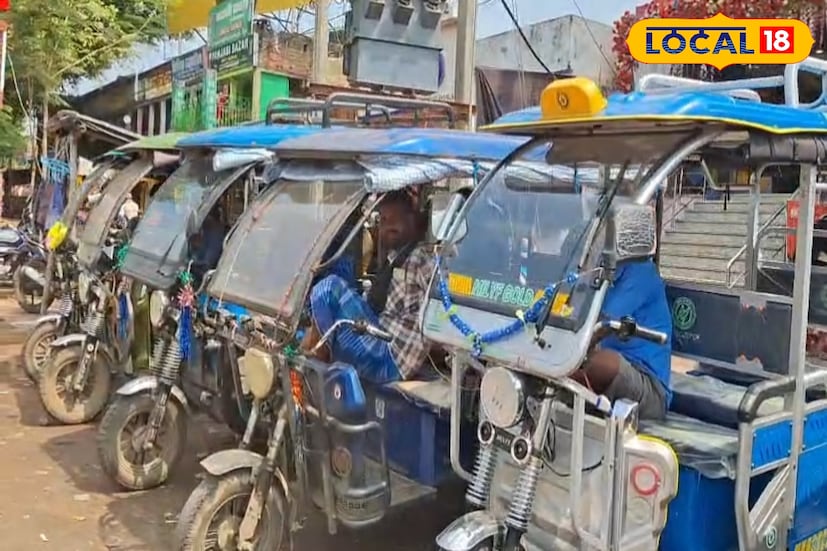 পশ্চিমবঙ্গের সমস্ত টোটো চালকদের জন্য এলো গুরুত্বপূর্ণ খবর। রাজ্য সরকারের পরিবহণ দফতর জানিয়েছে, এখন থেকে গোটা বাংলার টোটোগুলিকে বাধ্যতামূলকভাবে রেজিস্ট্রেশনের আওতায় আনতে হবে। ১৩ অক্টোবর থেকে শুরু হয়েছে এই প্রক্রিয়া, চলবে আগামী ৩০ নভেম্বর, ২০২৫ পর্যন্ত। (ছবি ও তথ্য: সুদীপ্ত গড়াই) 