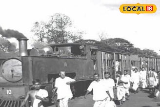 প্রাচীন মার্টিনবার্ন রেল...! স্মৃতির ইতিহাস ছুঁয়ে যায় বসিরহাটের পটভূমি... গায়ে কাঁটা দেয়!