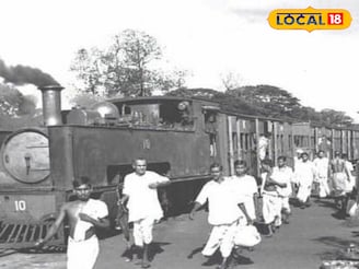 প্রাচীন মার্টিনবার্ন রেল...! স্মৃতির ইতিহাস ছুঁয়ে যায় বসিরহাটের পটভূমি... গায়ে কাঁটা দেয়!