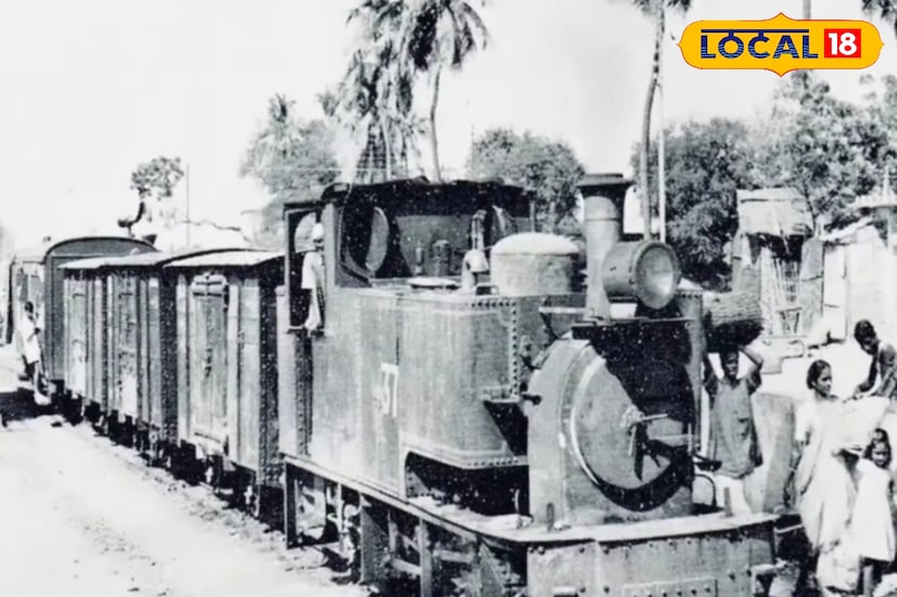 প্রথমে কলকাতার শিয়ালদহ থেকে বসিরহাট পর্যন্ত সরু গেজের এই রেললাইনটি নির্মিত হয় প্রায়, পরবর্তীতে লাইনটি প্রসারিত হয় হাসনাবাদ পর্যন্ত। চাষবাসের পণ্য, বিশেষ করে চাল, পাট, মাছ এবং কৃষিজ দ্রব্য কলকাতায় পৌঁছে দিতে এই রেল ছিল একমাত্র ভরসা। বসিরহাট, টাকি, হাড়োয়া— এই সব জনপদ তখন রেলের আওতায় আসে, এবং বাণিজ্যিক উন্নতির নতুন দিগন্ত খুলে দেয়।