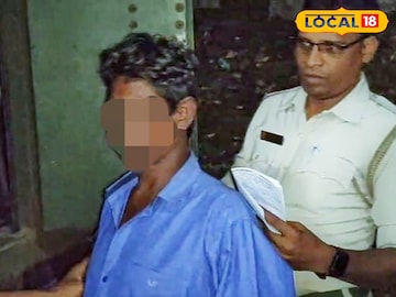 অভিযুক্ত ব্যক্তিকে কোর্টে নিয়ে যাওয়া হচ্ছে 