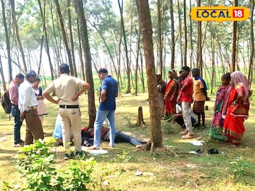 মৃতদেহ উদ্ধারে ঘটনাস্থলে পুলিশ
