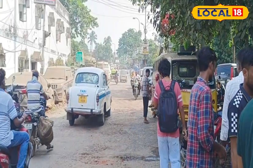 আগামী কয়েকদিনের মধ্যেই সারাইয়ের কাজ শেষ করার আশ্বাস দিয়েছেন দায়িত্বপ্রাপ্ত আধিকারিকেরা। এখন দেখার, নতুন পথ কতটা স্বস্তি ফেরায় সোনারপুরবাসীর জীবনে। 