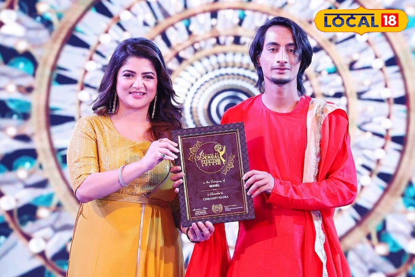 রিকের এই সাফল্যে উচ্ছ্বসিত শুধু তার পরিবারই নয়, গর্বিত সমগ্র পুরুলিয়া জেলা। ছোটবেলা থেকেই র&#x200d;্যাম্প ও ক্যামেরার সামনে কাজ করার প্রবল ইচ্ছে ছিল রিকের। পড়াশোনা শেষ করেই তিনি মডেলিংকে পেশা হিসেবে বেছে নেন। কিন্তু পথটা মোটেও সহজ ছিল না। পারিবারিক আর্থিক সঙ্কট, গ্রামীণ জীবনের সীমাবদ্ধতা, সবকিছুর মধ্যেও নিজের স্বপ্ন থেকে এক মুহূর্তের জন্যও সরে আসেননি তিনি। কঠোর পরিশ্রম আর আত্মবিশ্বাসই তাঁকে আজ এনে দিয়েছে এই সাফল্য।
