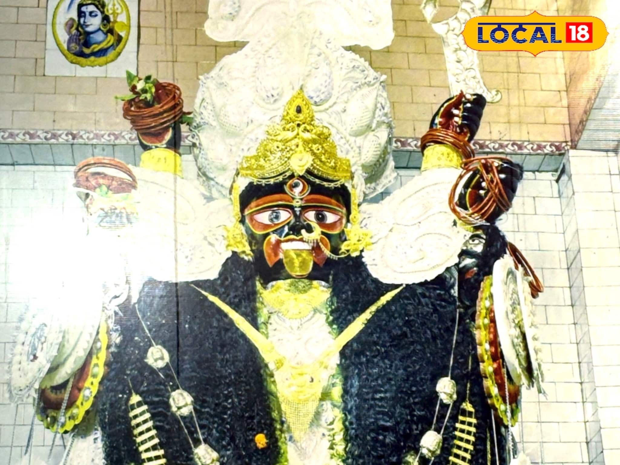 Kali Puja: কেজি কেজি সোনার গয়নায় সাজানো, কাটোয়াবাসীর কাছে আবেগ ক্ষেপিমা, দেখুন তাঁর রুদ্ররূপ