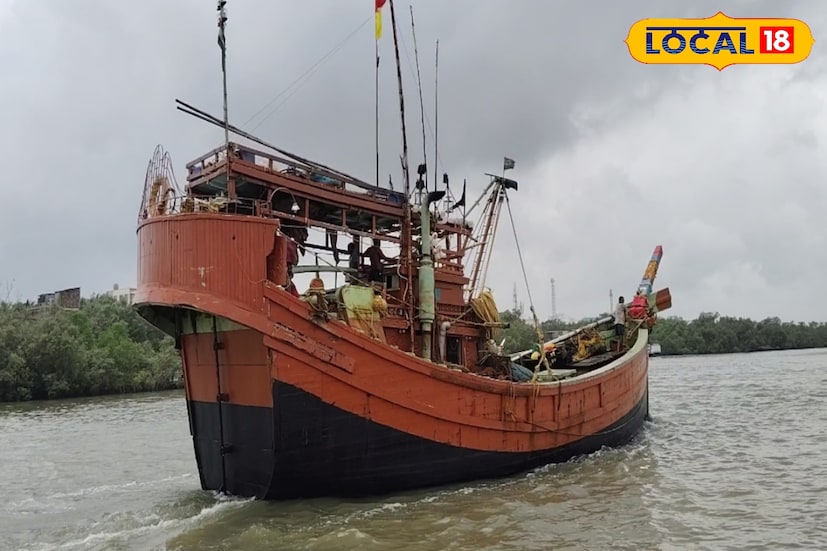 এদিকে শীত পড়তে শুরু করলেই ধীরে ধীরে ইলিশ কম পড়বে জালে। ফলে আর ৩ থেকে থেকে ৪ টি ট্রিপ পাওয়া যাবে। এরমধ্যেই মন ইলিশ ধরার আপ্রাণ চেষ্টা চালাবে মৎস্যজীবীরা। ছবি ও তথ্য: নবাব মল্লিক