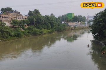 হলটা কী তারাপীঠে! ভবিষ্যৎ নিয়ে বাড়ছে অনিশ্চয়তা, চিন্তা দূর করতে যা জানালেন বিধায়ক হলটা কী তারাপীঠে! ভবিষ্যৎ নিয়ে বাড়ছে অনিশ্চয়তা, চিন্তা দূর করতে যা জানালেন বিধায়ক