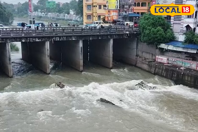 দ্বারকা নদের দূষণ রোধে জাতীয় পরিবেশ আদালতের নির্দেশে জেলা প্রশাসন ও তারাপীঠ-রামপুরহাট উন্নয়ন পর্ষদ একাধিক পদক্ষেপ নেয়। সেই নির্দেশ মেনেই জনস্বাস্থ্য কারিগরি দফতর তারাপীঠ শ্মশানে দূষিত জল শোধনের জন্য দু'টি জলাধার তৈরির কাজ শুরু করে।