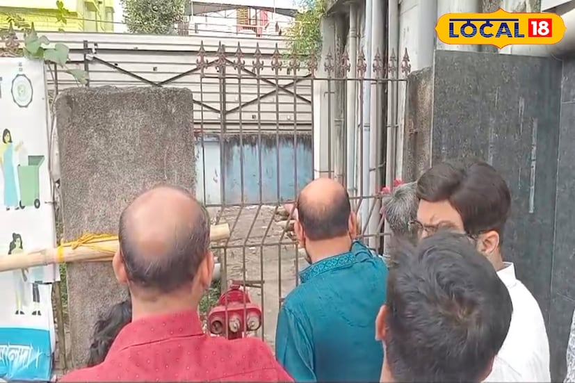 রোগী ও রোগীর পরিজনদের সুবিধার্থে আধুনিক শৌচালয় ও পরিশ্রুত পানীয় জলের জলাধার তৈরি সহ পৌরসভার তরফে একাধিক উদ্যোগ নেওয়া হয়েছে। এদিন পরিকল্পনার খুঁটিনাটি যাচাই করতে মালদহ মেডিক্যাল কলেজ হাসপাতালে উপস্থিত হন পৌরসভা ও জেলা স্বাস্থ্য আধিকারিকরা।