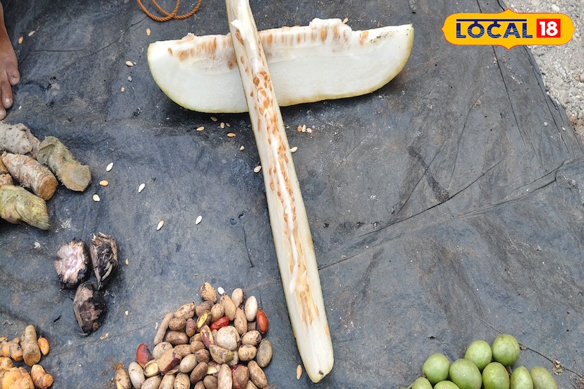 বিশেষভাবে গারুর ডালে কচু অপরিহার্য। মান কচু, দুধ কচু, কৃষ্ণ কচু...সবই থাকে এই রান্নায়। উল্লেখযোগ্য, এই দিনের রান্নায় তেল ও হলুদের ব্যবহার নিষিদ্ধ। ব্রতের সময় তুলসীতলায় ঘটে জল রাখা হয়, তাতে বিজোড় সংখ্যার আম্রপল্লব, আর নুন দিয়ে আঁকা হয় স্বস্তিক চিহ্ন। 
