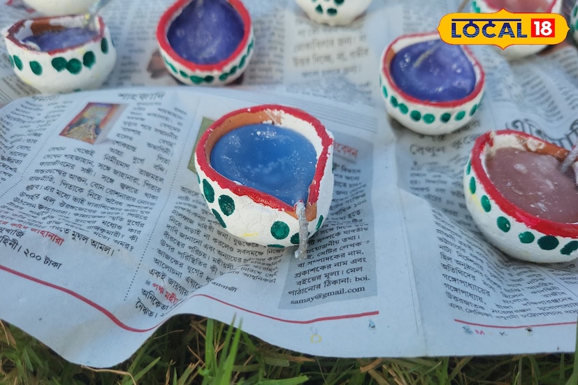 আর কয়েকটা দিন পরেই দীপান্বিতা অমাবস্যা কালীপুজো। রাজ্য তথা দেশের বিভিন্ন প্রান্ত সেজে উঠবে আলোর রসনায়। বাড়ি ঘর থেকে শুরু করে চতুর্দিক আলোর ঝলমলে এক অন্যরকম পরিবেশ দেখা যায় এই দীপাবলিতে। (ছবি ও তথ্য রিন্টু পাঁজা)