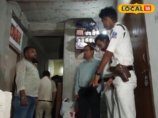 বিবাহ বহির্ভূত সম্পর্কে ফ্ল্যাটেই কুপিয়ে খুন