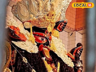 কালীপুজোয় ভিড় উপচে পড়ে কাটোয়ার ক্ষেপী মায়ের মন্দিরে, জেনে নিন পুজোর নির্ঘন্ট