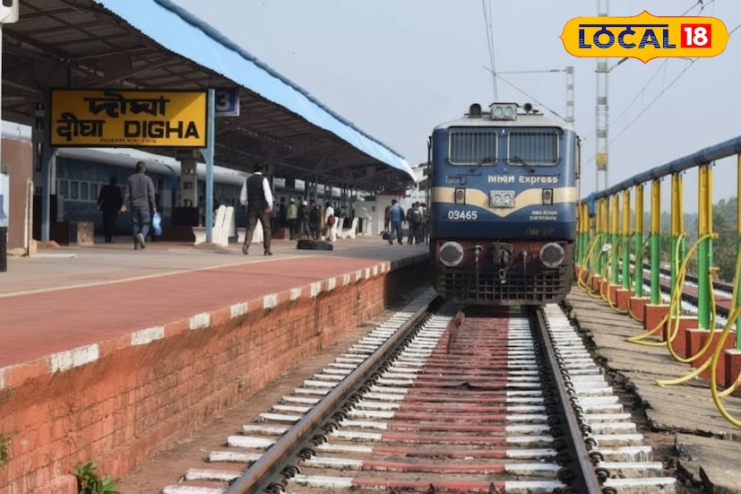 *একইদিনে ট্রেন নাম্বার ০৩৪৬৬ দিঘা-মালদহ টাউন পুজো স্পেশ্যাল ট্রেন প্রতি শনিবার দিঘা থেকে রাত ১১:৪০ মিনিটে ছেড়ে পরের দিন সকাল ৯:২০ মিনিটে পৌঁছবে মালদা টাউন স্টেশনে। আগামী ২৯.১১.২০২৫ পর্যন্ত চলবে এই বিশেষ ট্রেনগুলি।