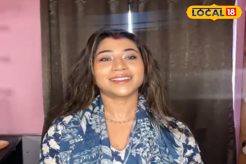এই শিল্পকলা সামাজিক মাধ্যমে দেওয়ার পর থেকেই, শিল্পীর প্রশংসায় পঞ্চমুখ সকলে। তাঁর এই শিল্পকলা দেখে শান্তিপুরের বামা কালী কর্তৃপক্ষ খুবই খুশি। এই বছর কালীপুজোয় শান্তিপুরের জনপ্রিয় বামা কালীর পুজো এবং নিরঞ্জন দেখার ইচ্ছে রয়েছে তাঁর। (ছবি ও তথ্যঃ মৈনাক দেবনাথ)